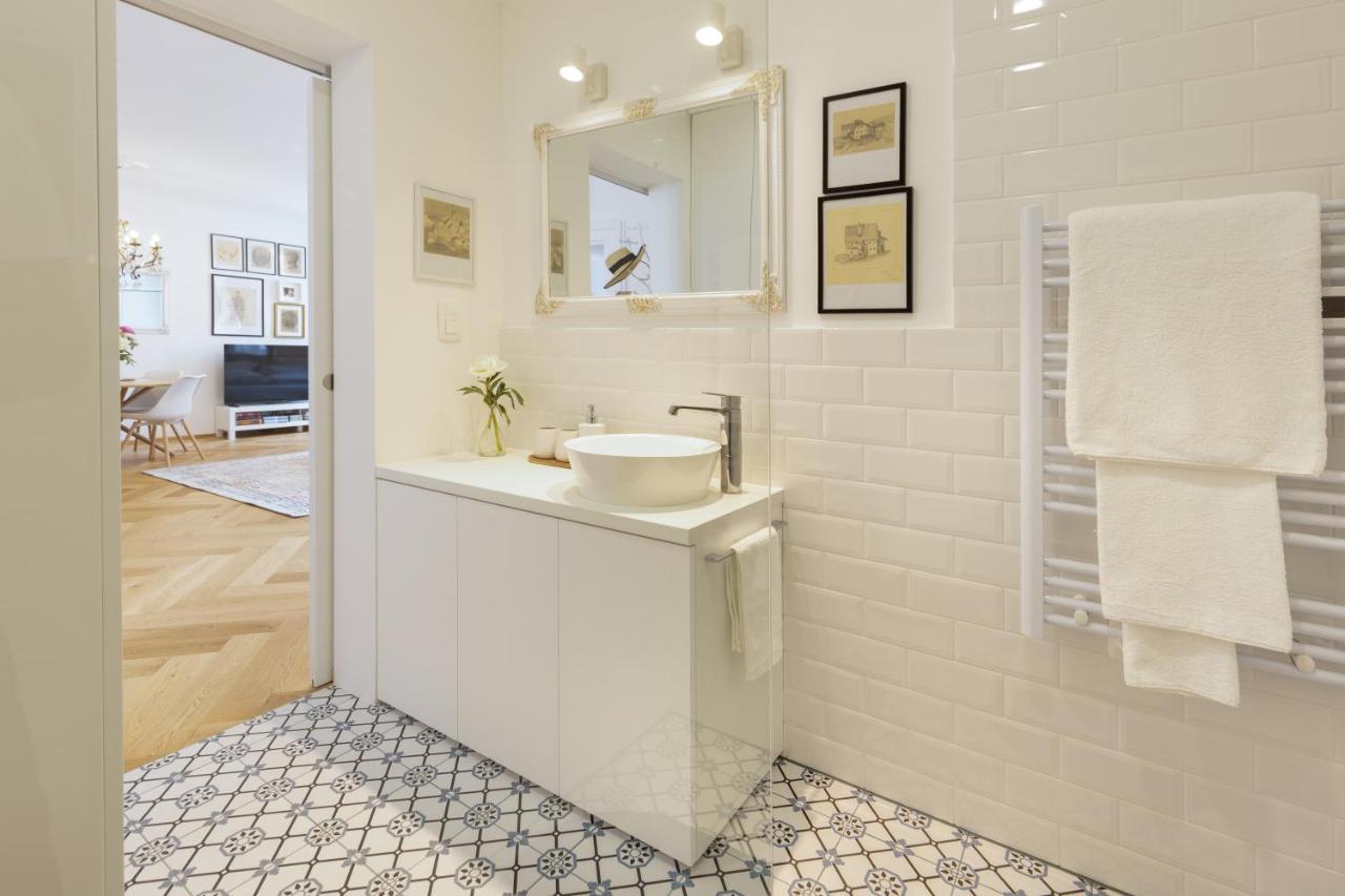 Stylish Apartment In Historical Center Любляна Екстериор снимка